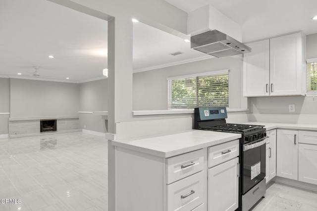 Building Photo - 910 Seaside Ct