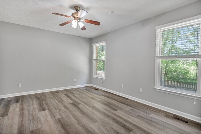 Building Photo - 6858 St Julian Way