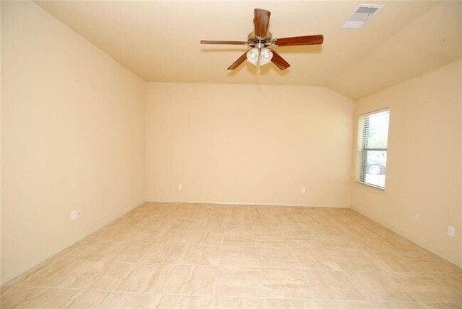 Building Photo - 2703 Alvar Dr
