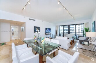 Building Photo - 201 Crandon Blvd