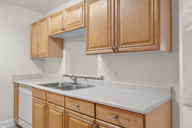 Building Photo - 554 Wingspan Way