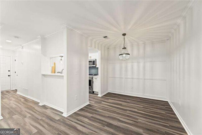 Building Photo - 521 Warm Springs Cir