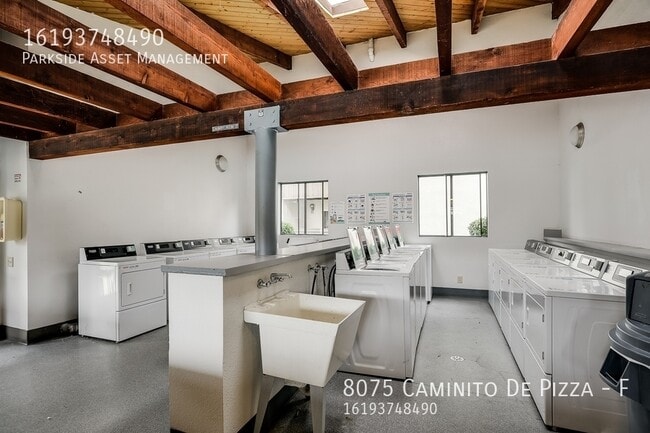Building Photo - 8075 Caminito de Pizza