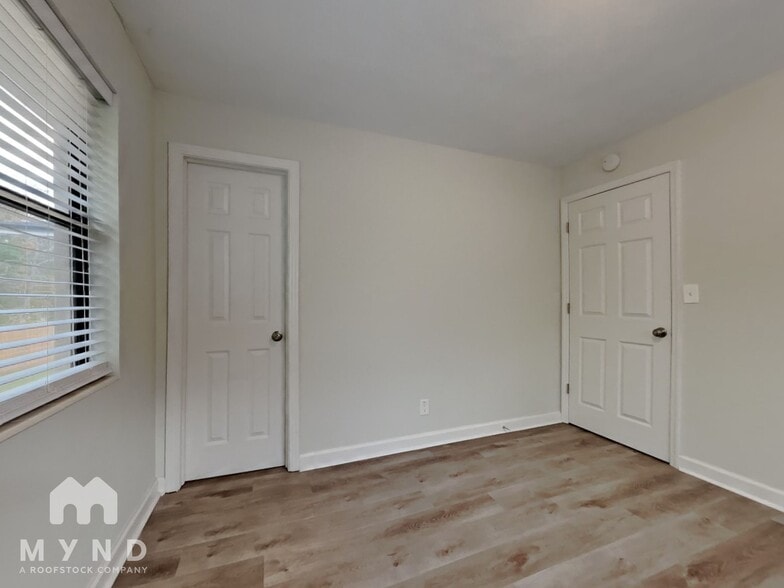 Building Photo - 10535 Jolynn Rd