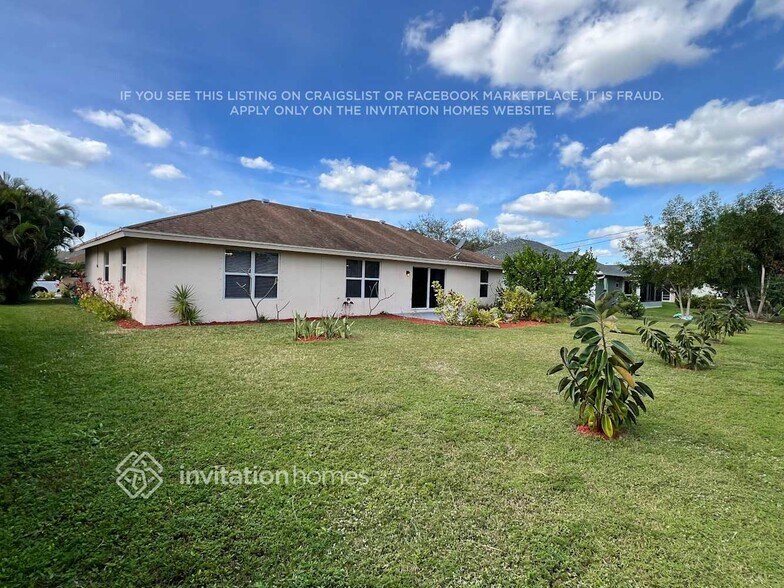 Building Photo - 2133 SW Pruitt St