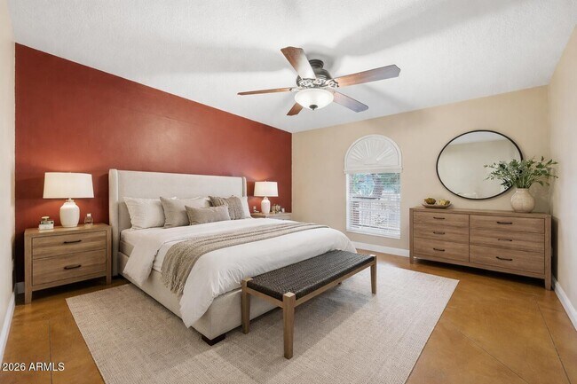 Building Photo - 11236 North 42nd Pl