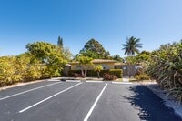 Building Photo - 1108 NW 5th Ave