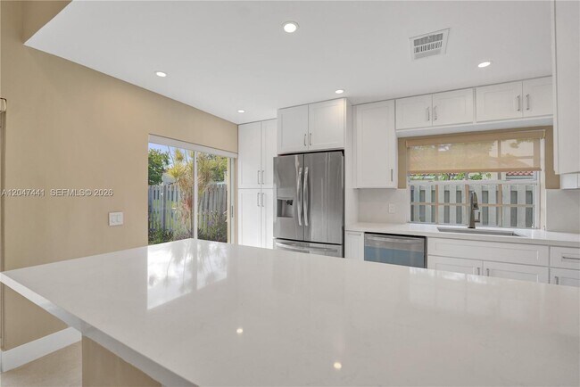 Building Photo - 1361 Springside Dr