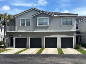 Building Photo - 3080 Grandiflora Dr
