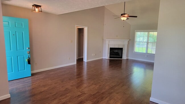 Building Photo - 39 Baker Dr