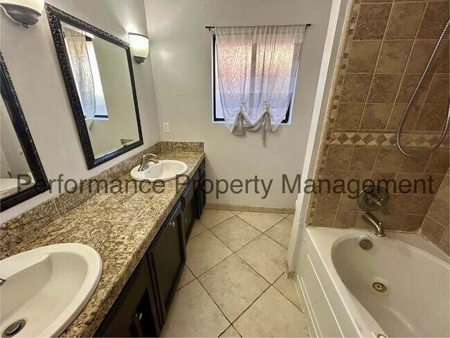 Building Photo - Stunning 3 Bed/2 Bath NW Bakersfield Home w/ Pool, RBP & $0 Deposit Option