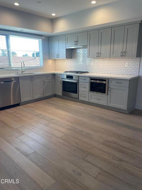 Building Photo - 137 S Wilson Ave