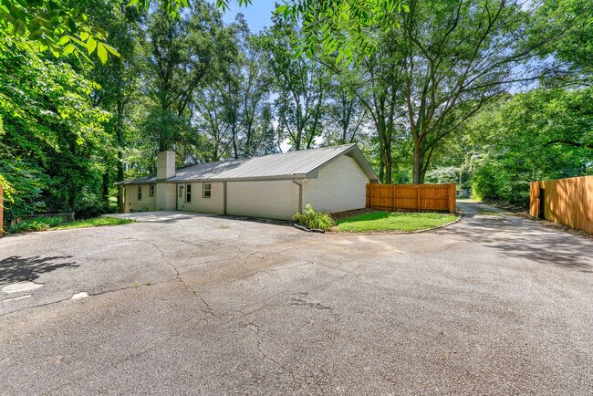 Building Photo - 1300 Milstead Ave NE