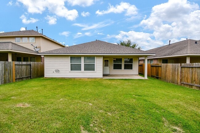 Building Photo - 26923 Glacier Creek Dr
