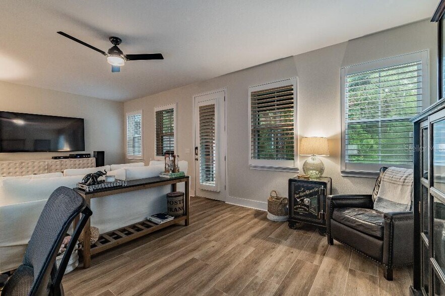Building Photo - 4528 Chinkapin Dr