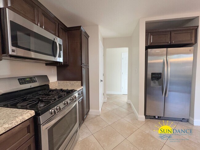 Building Photo - Gorgeous 3 Bedroom Home in Fort Walton Beach!