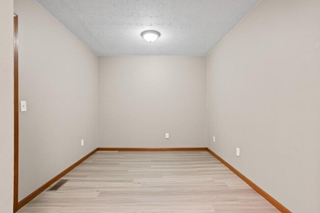 Building Photo - 3440 Lilac Ln