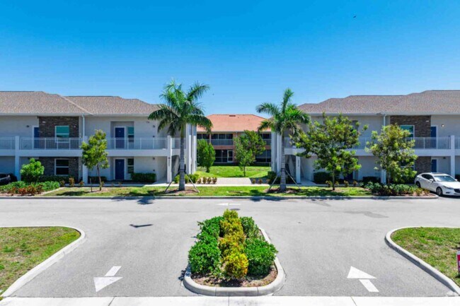 Building Photo - 3221-3409-3409 SW 8th Pl