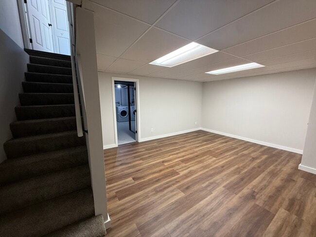 Building Photo - 1333 Petersburg Ct