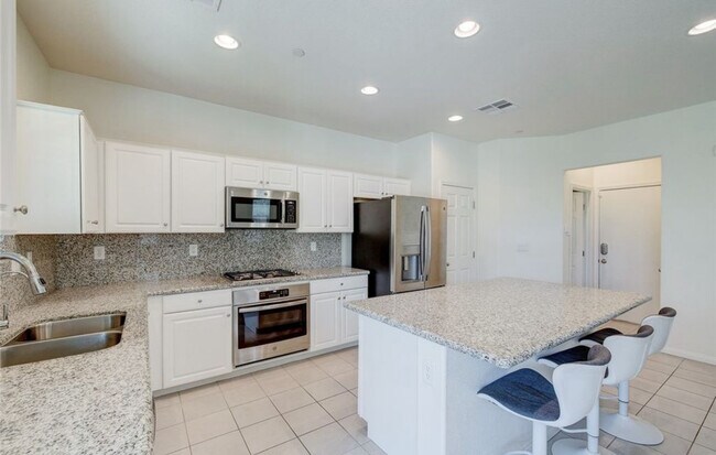 Building Photo - 161 Volti Subito Way