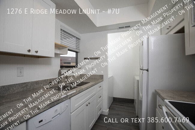 Building Photo - 1276 E Ridge Mdw