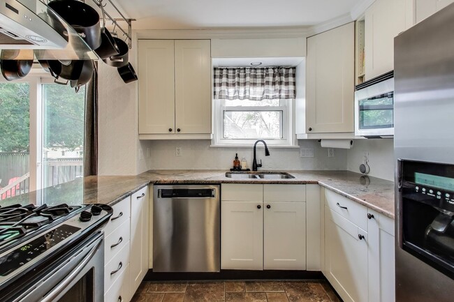 Building Photo - Coming Soon! Charming 4 Bedroom, 2 Bath Ca...