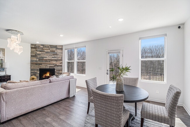 Building Photo - 2675 Ironton Dr