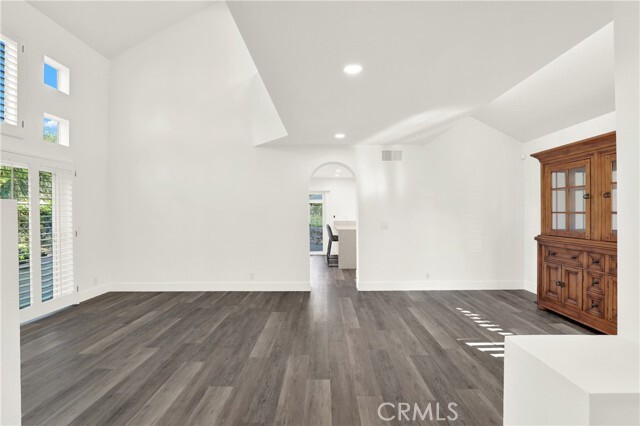 Building Photo - 2 Cormorant Cir