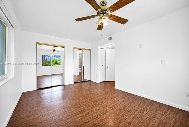 Building Photo - 7720 Camino Real