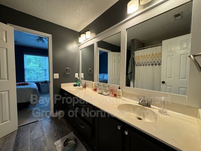 Building Photo - 6502 Morning Glen Ct