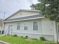 Building Photo - 815 N Main St