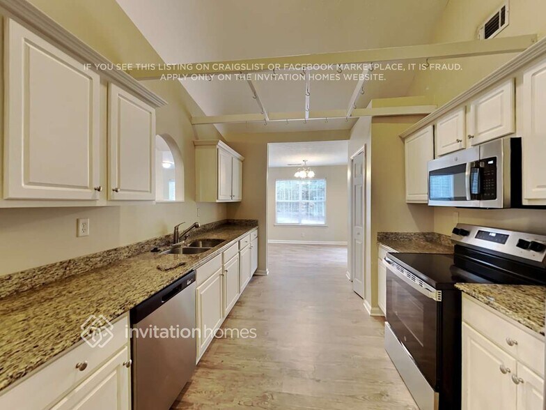 Building Photo - 5228 Fawn Ivey Ln