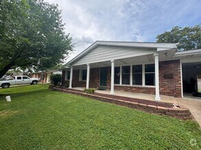 Building Photo - Move in Ready