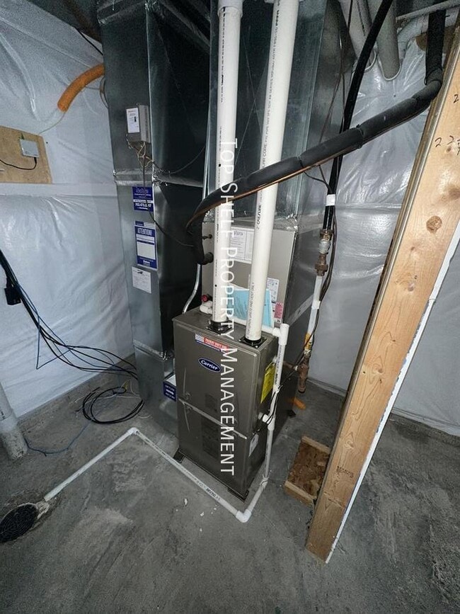 Building Photo - 1060 Spruce St