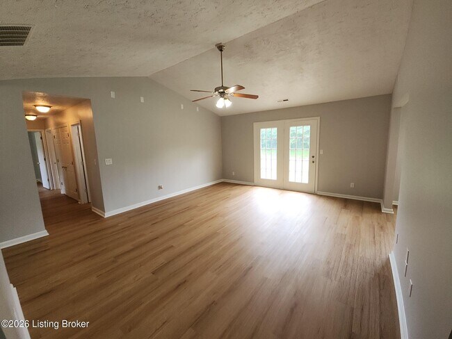 Building Photo - 405 Parker Pl