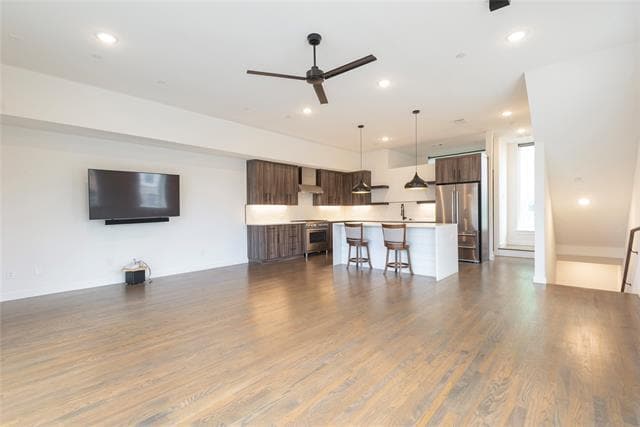 Building Photo - 1901 N Carroll Ave