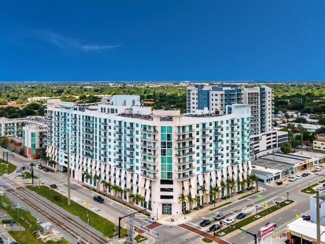 Building Photo - 140 S Dixie Hwy