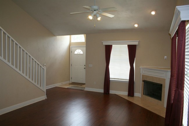 Building Photo - 3538 Chatelaine Ct