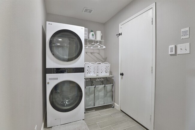 Building Photo - 3506 Jct Bend Ln