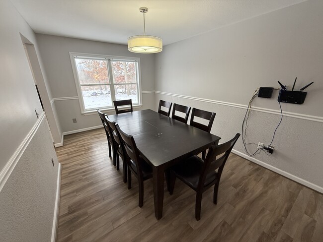 Building Photo - 1719 Charms Rd