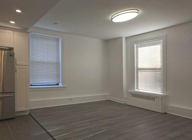 Building Photo - 140 Chestnut St