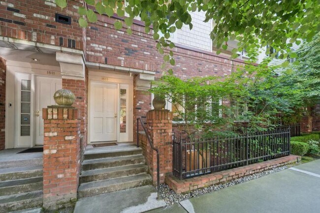 Primary Photo - 2 bedroom in Seattle WA 98107