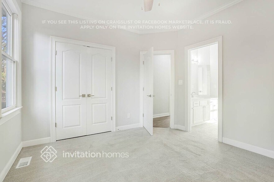 Building Photo - 1201 Bavarian Wood Close