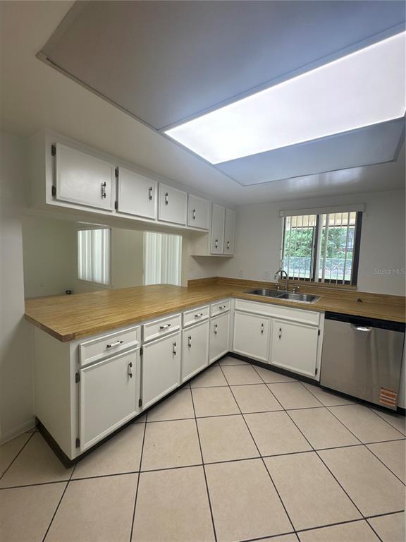 Building Photo - 2329 Pine Tree Ct