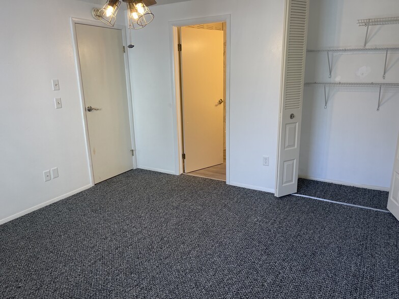 Building Photo - 307 Lake Placid Ct