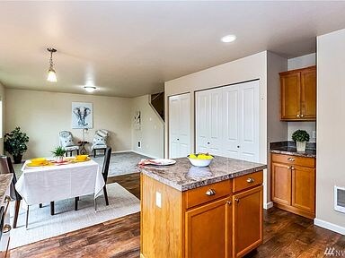 Building Photo - 2483 W Ridge Rock Way