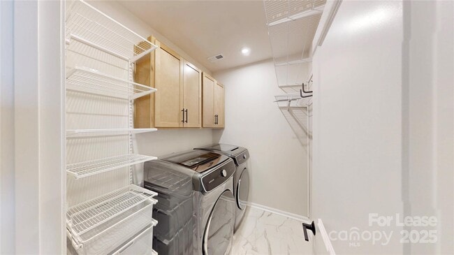 Building Photo - 509 Myrick Aly