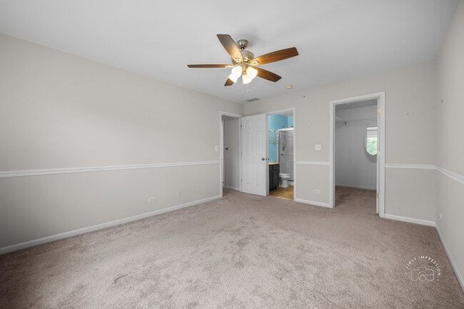 Building Photo - 2218 Rockefeller Dr
