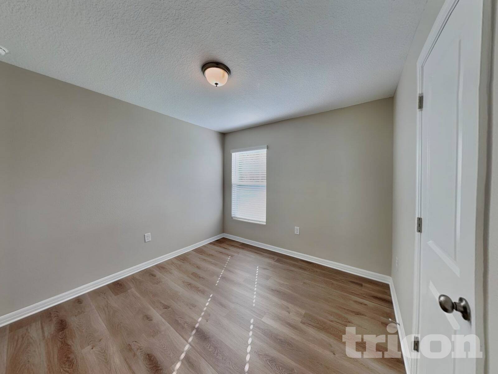 Building Photo - 1130 Alloway Ave