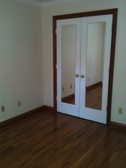 Building Photo - 228 Lexington Ave